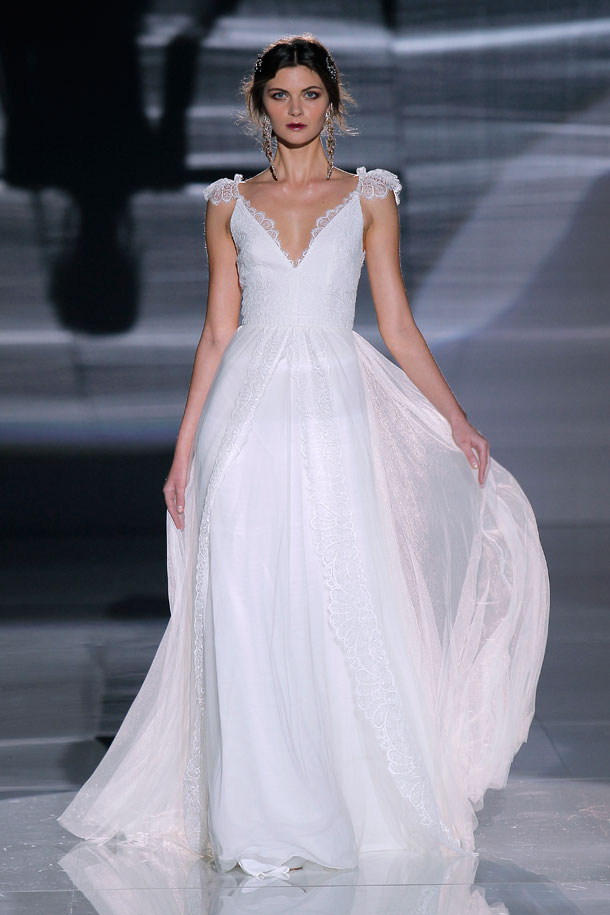 ilovebrides.pt Jesus Peiro 2018 Barcelona Bridal Fashion Week 2017